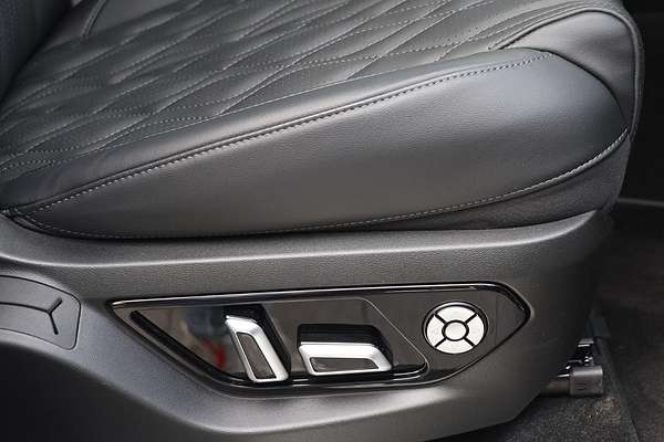 2025 GWM Tank 500 Ultra Hi4-T PHEV P03