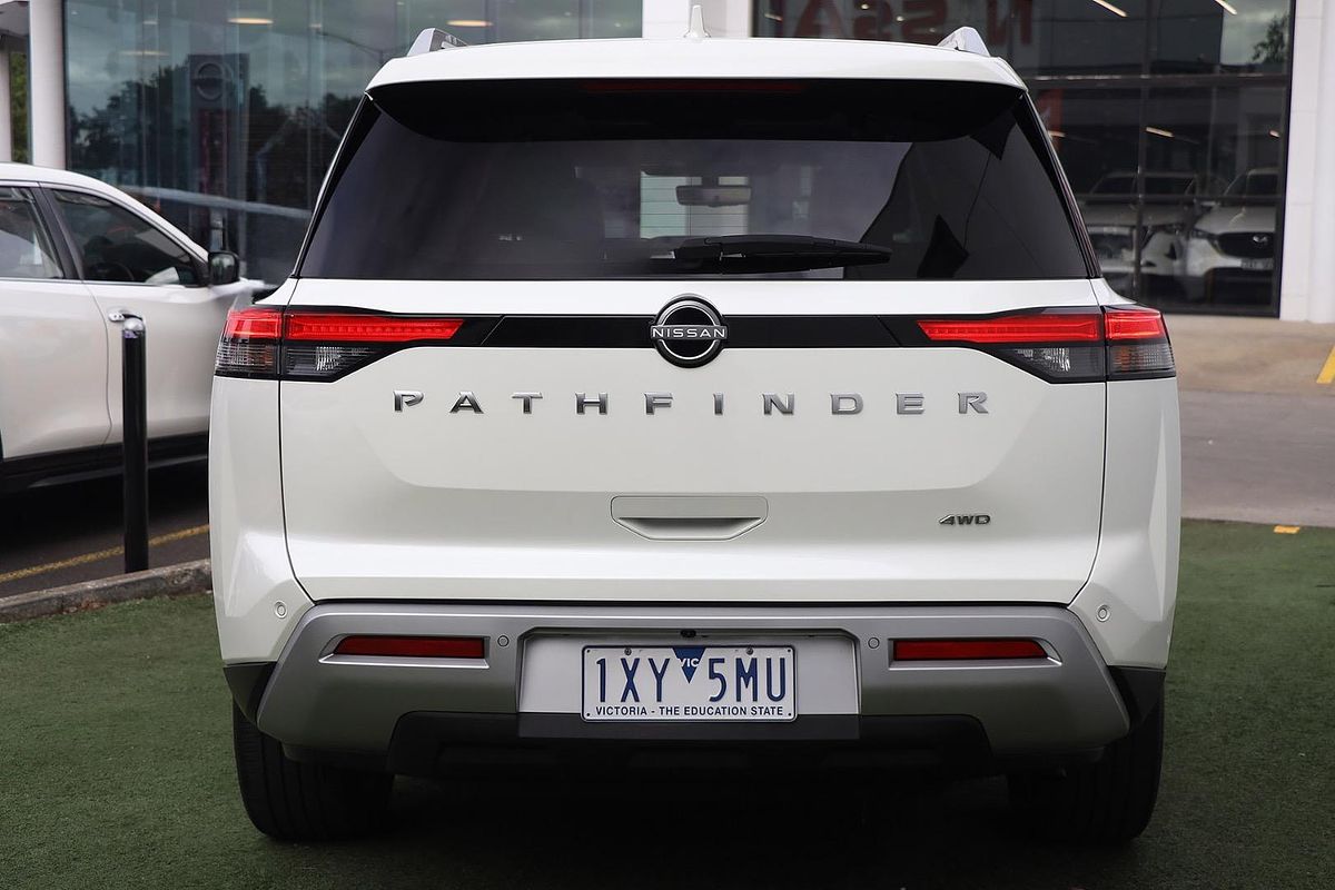 2022 Nissan Pathfinder Ti-L R53