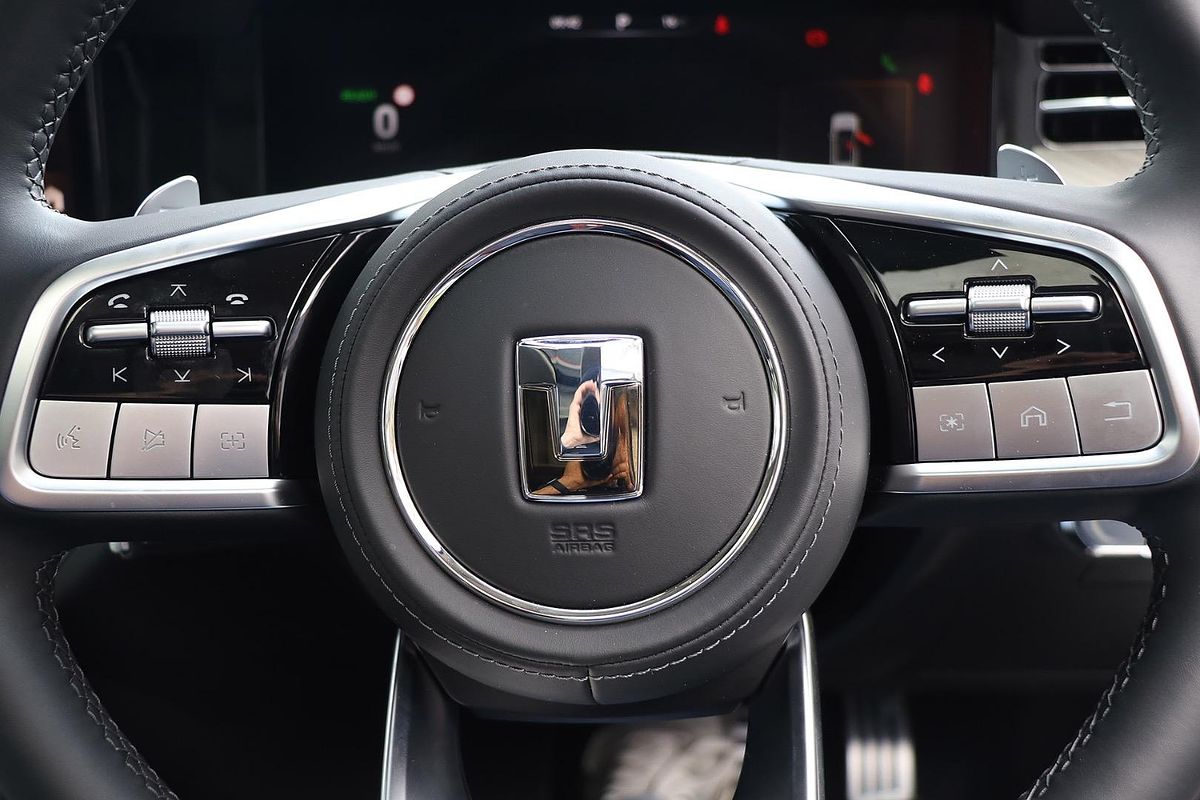 2025 GWM Tank 500 Ultra Hi4-T PHEV P03