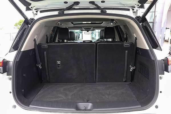 2022 Nissan Pathfinder Ti-L R53