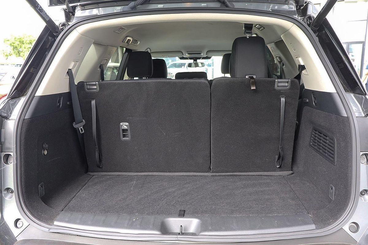 2024 Nissan Pathfinder ST-L R53