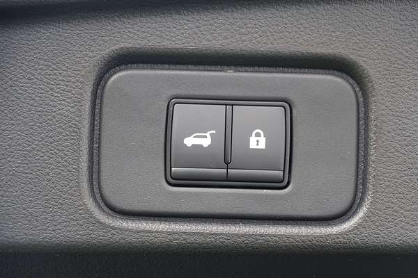 2024 Nissan Pathfinder ST-L R53