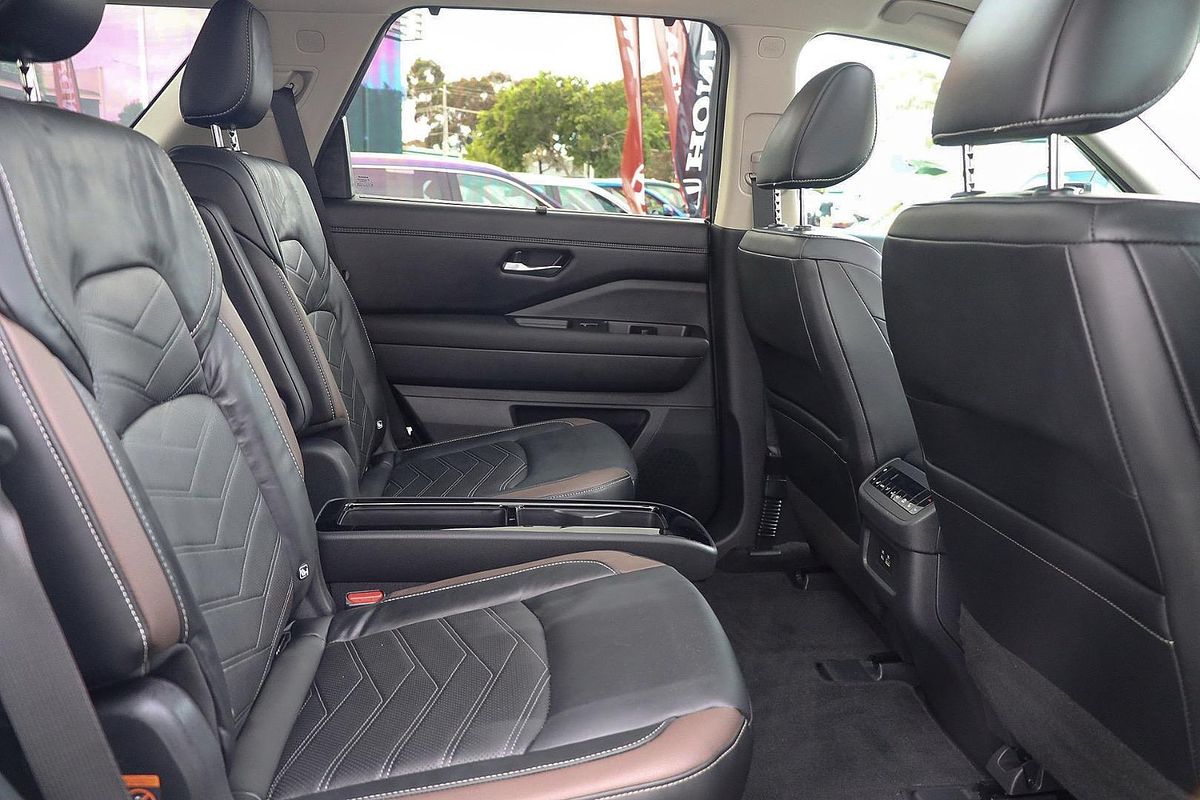 2022 Nissan Pathfinder Ti-L R53