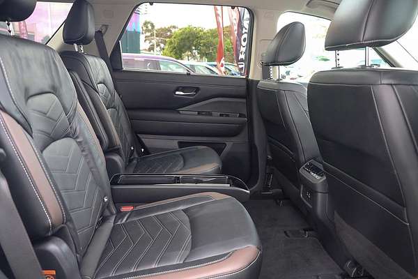 2022 Nissan Pathfinder Ti-L R53