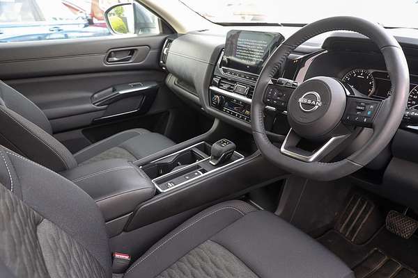 2024 Nissan Pathfinder ST-L R53