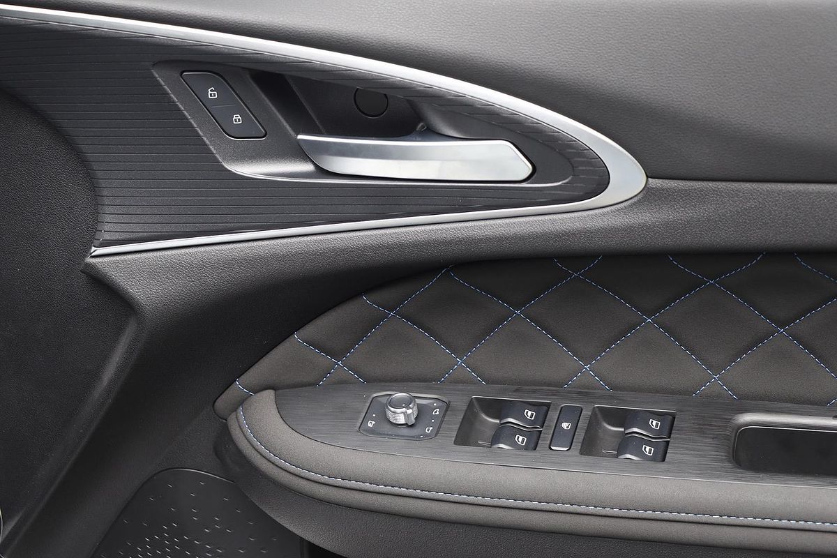 2025 GWM Ora Lux ES11