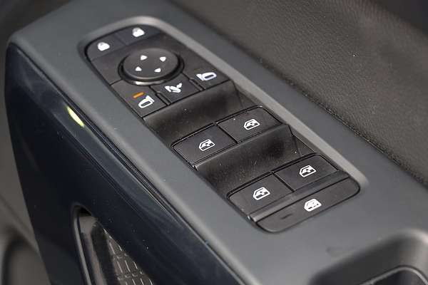 2024 Nissan Pathfinder ST-L R53