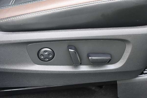 2022 Nissan Pathfinder Ti-L R53