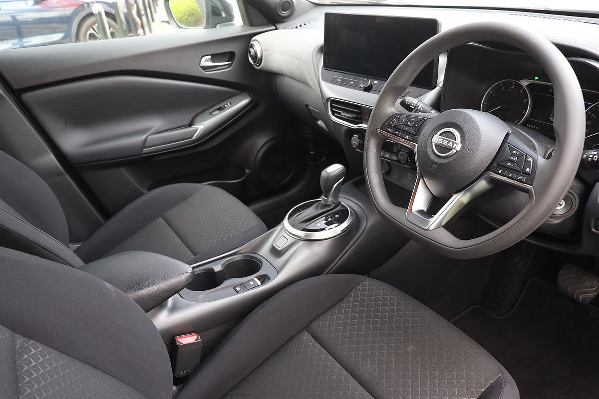2024 Nissan JUKE ST+ F16