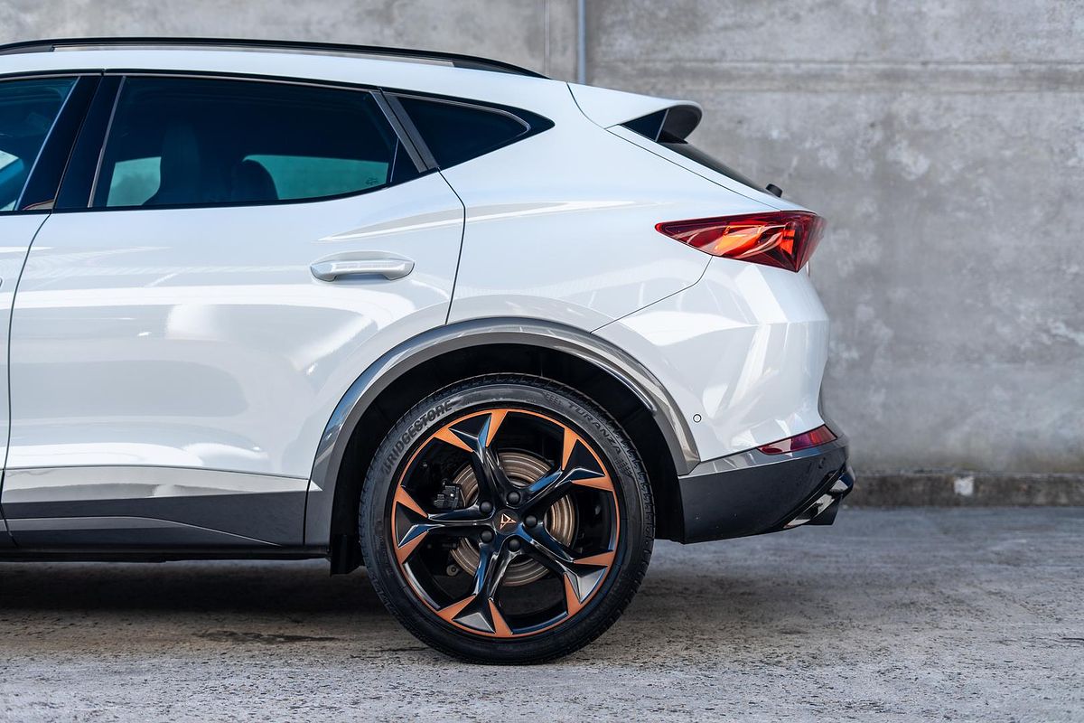 2024 CUPRA Formentor VZx KM