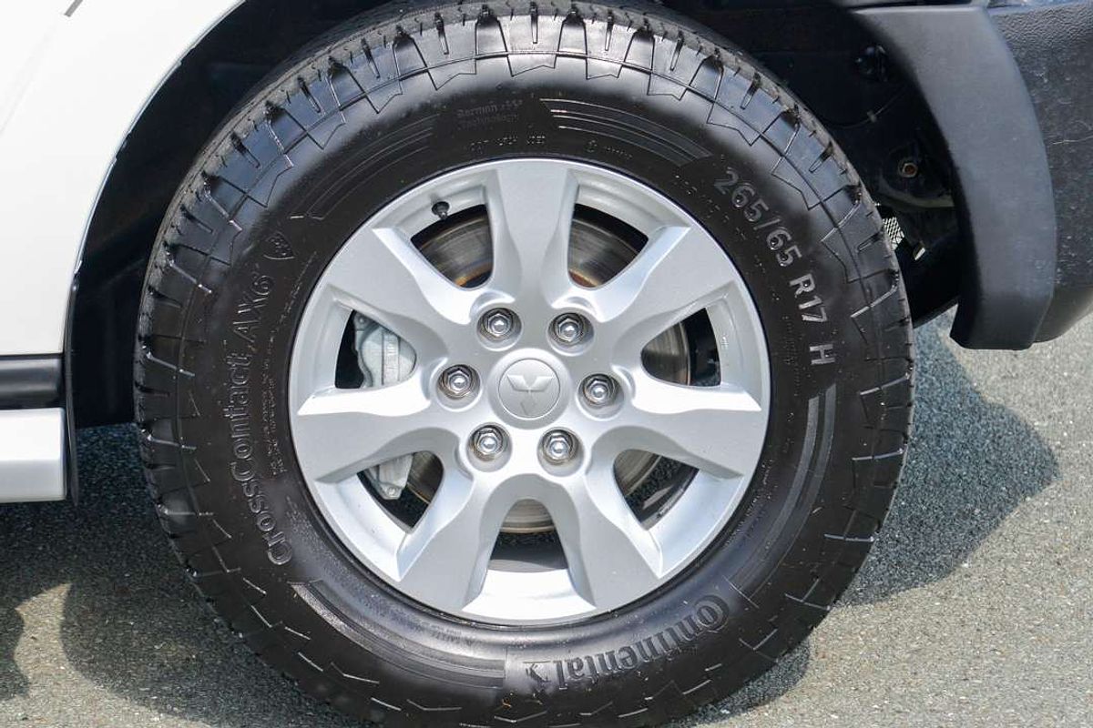 2021 Mitsubishi Pajero GLX NX