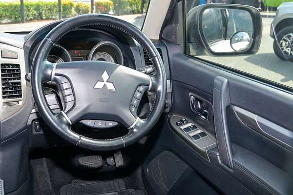 2021 Mitsubishi Pajero GLX NX