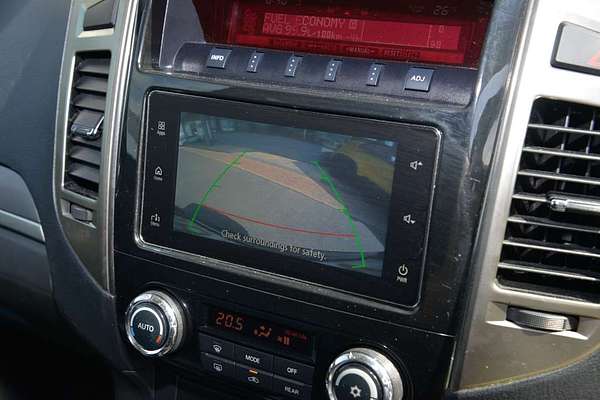 2021 Mitsubishi Pajero GLX NX