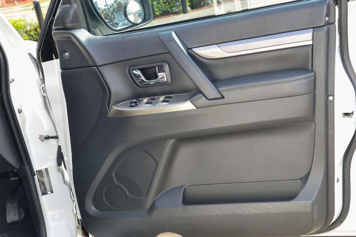 2021 Mitsubishi Pajero GLX NX