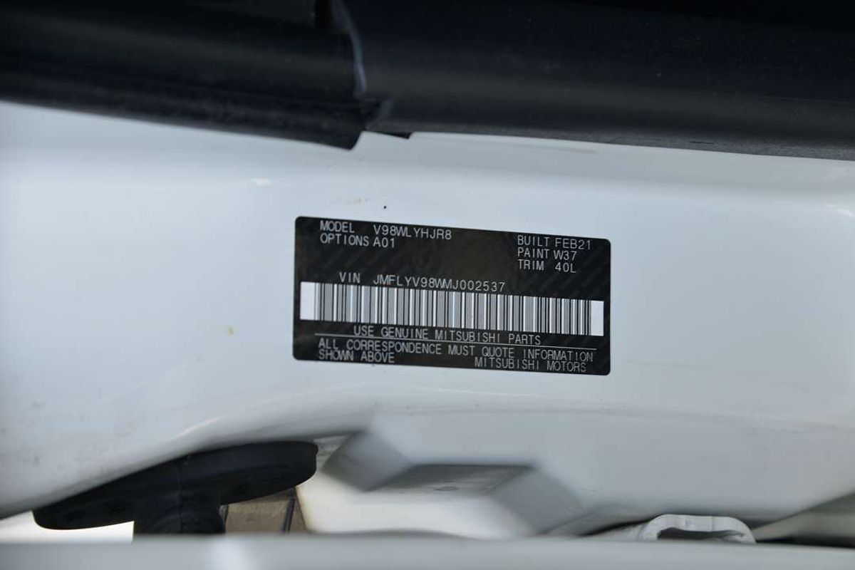 2021 Mitsubishi Pajero GLX NX