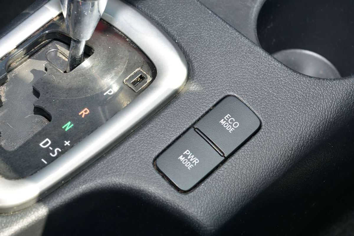 2018 Toyota Hilux SR5 GUN126R 4X4