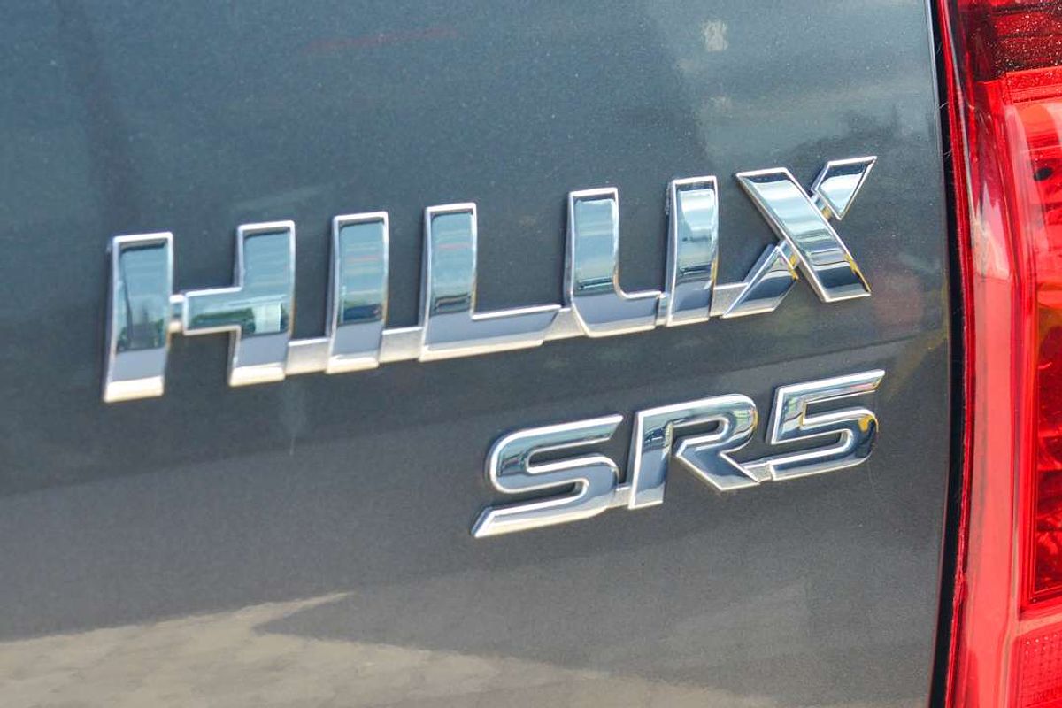 2018 Toyota Hilux SR5 GUN126R 4X4