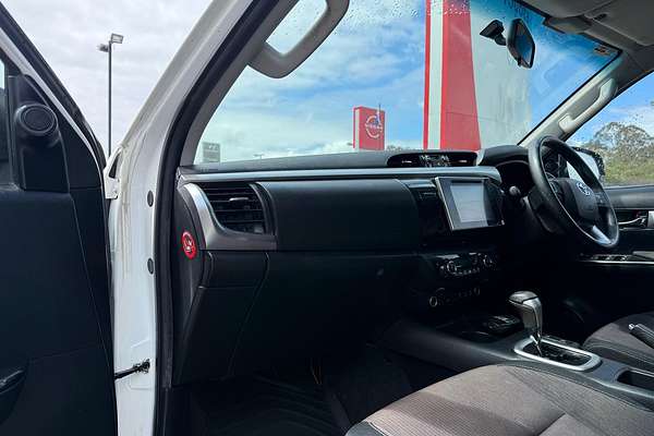 2018 Toyota Hilux SR5 GUN126R 4X4