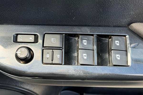 2018 Toyota Hilux SR5 GUN126R 4X4