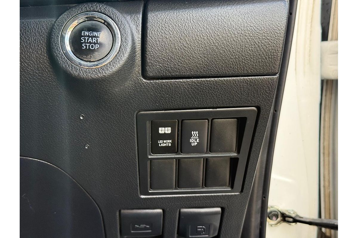 2018 Toyota Hilux SR5 GUN126R 4X4