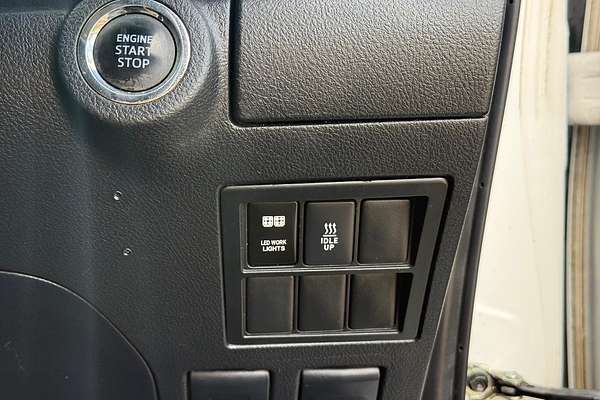 2018 Toyota Hilux SR5 GUN126R 4X4