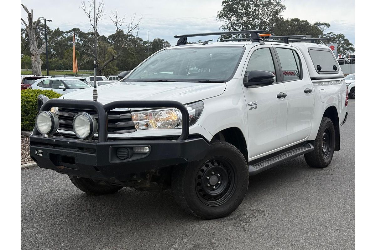 2017 Toyota Hilux SR GUN126R 4X4