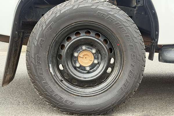 2017 Toyota Hilux SR GUN126R 4X4