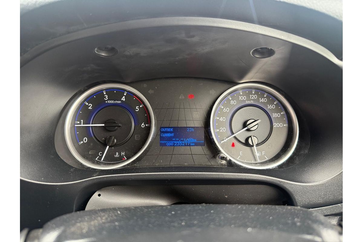 2017 Toyota Hilux SR GUN126R 4X4