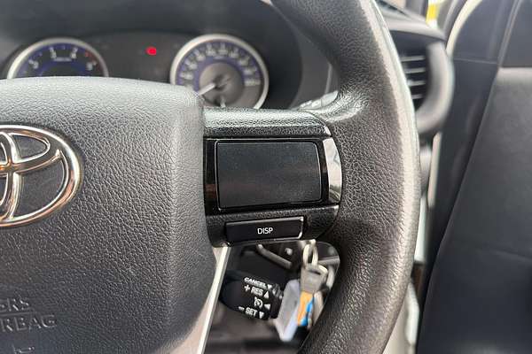 2017 Toyota Hilux SR GUN126R 4X4