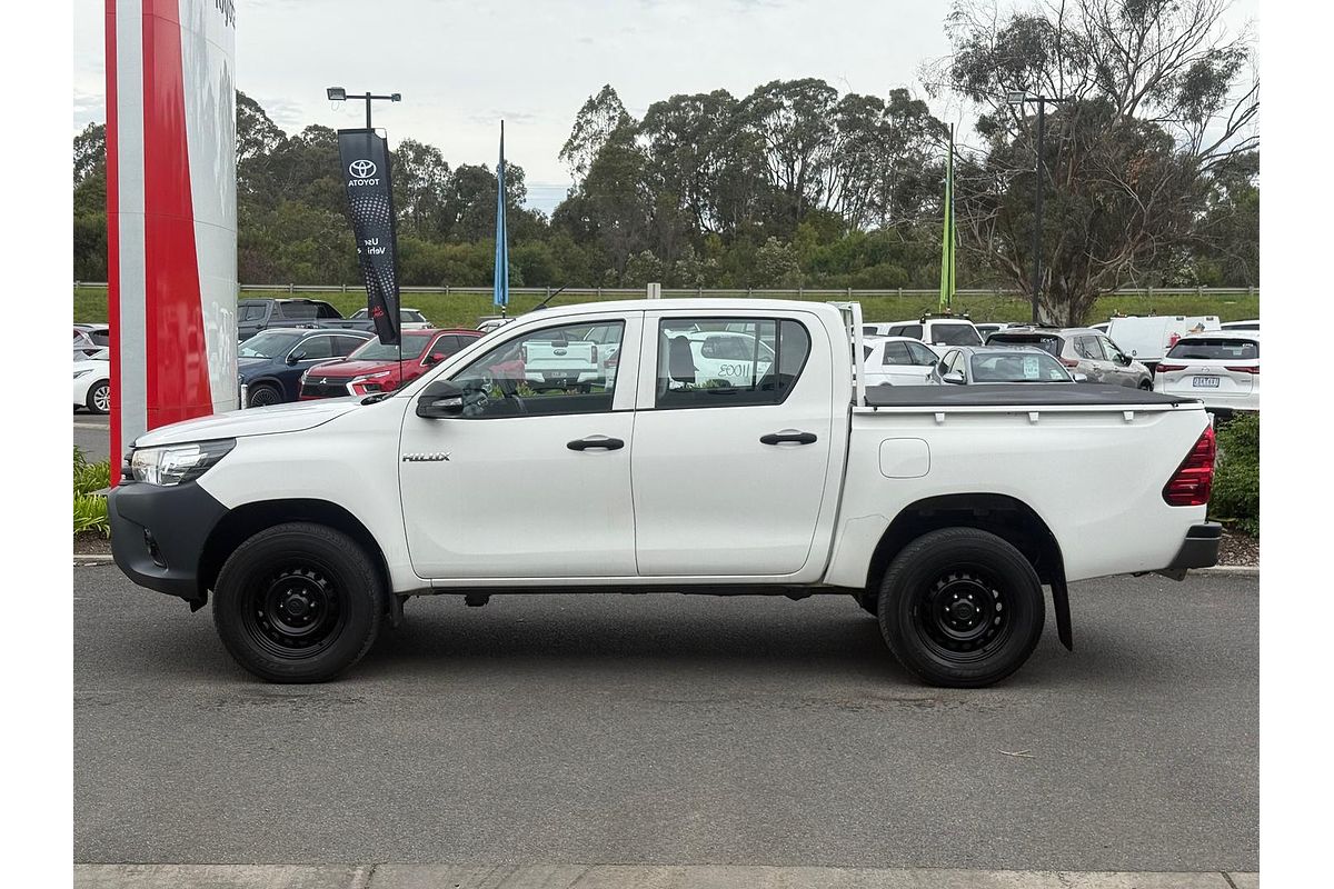 2016 Toyota Hilux Workmate GUN125R 4X4