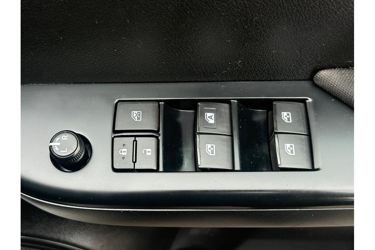 2016 Toyota Hilux Workmate GUN125R 4X4