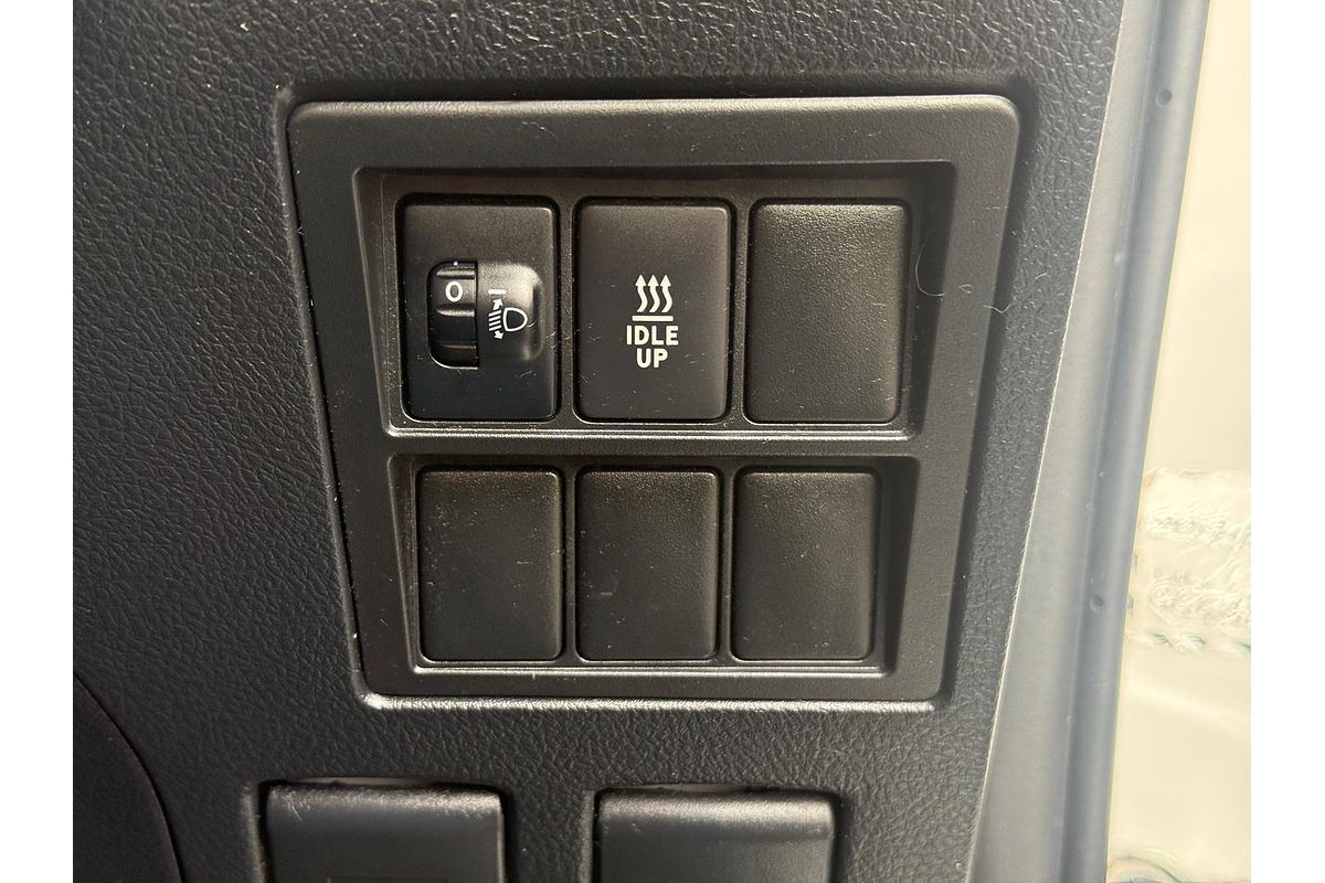 2016 Toyota Hilux Workmate GUN125R 4X4