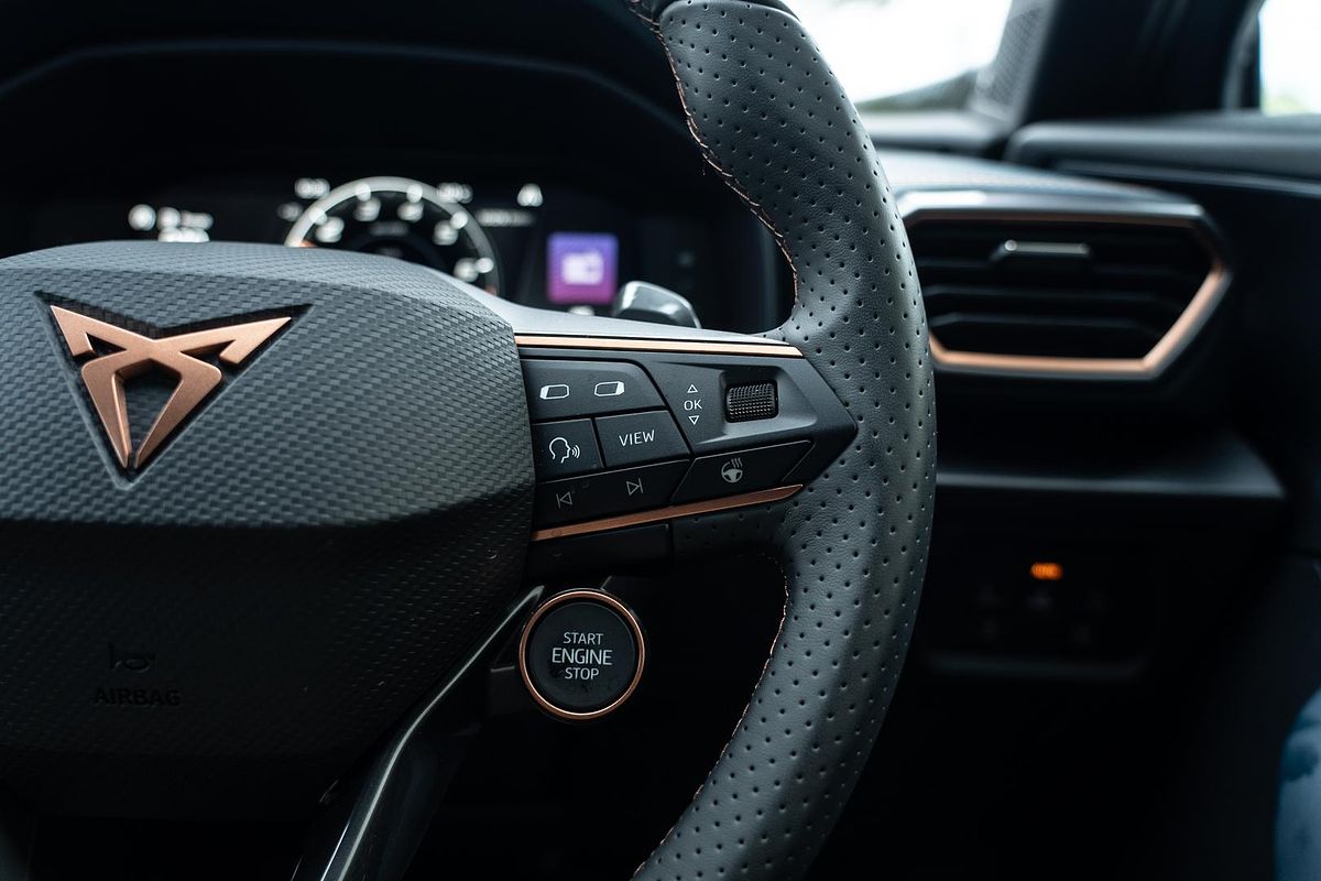 2024 CUPRA Formentor VZx KM