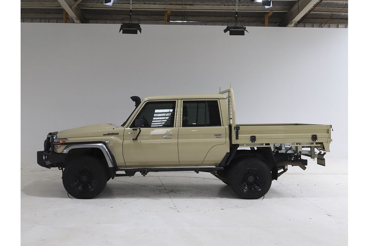 LC Military GXL 4.5L T Diesel Manual Dual Cab Chassis LC Military GXL 4.5L T Diesel Manual Dual Cab Chassis