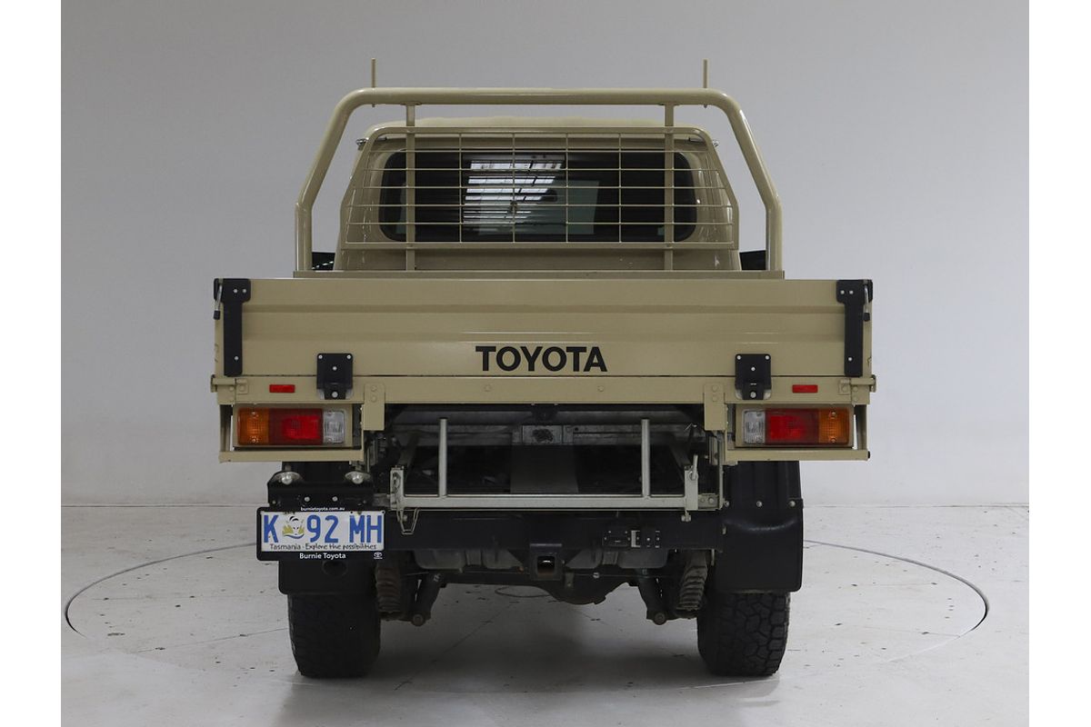 LC Military GXL 4.5L T Diesel Manual Dual Cab Chassis LC Military GXL 4.5L T Diesel Manual Dual Cab Chassis