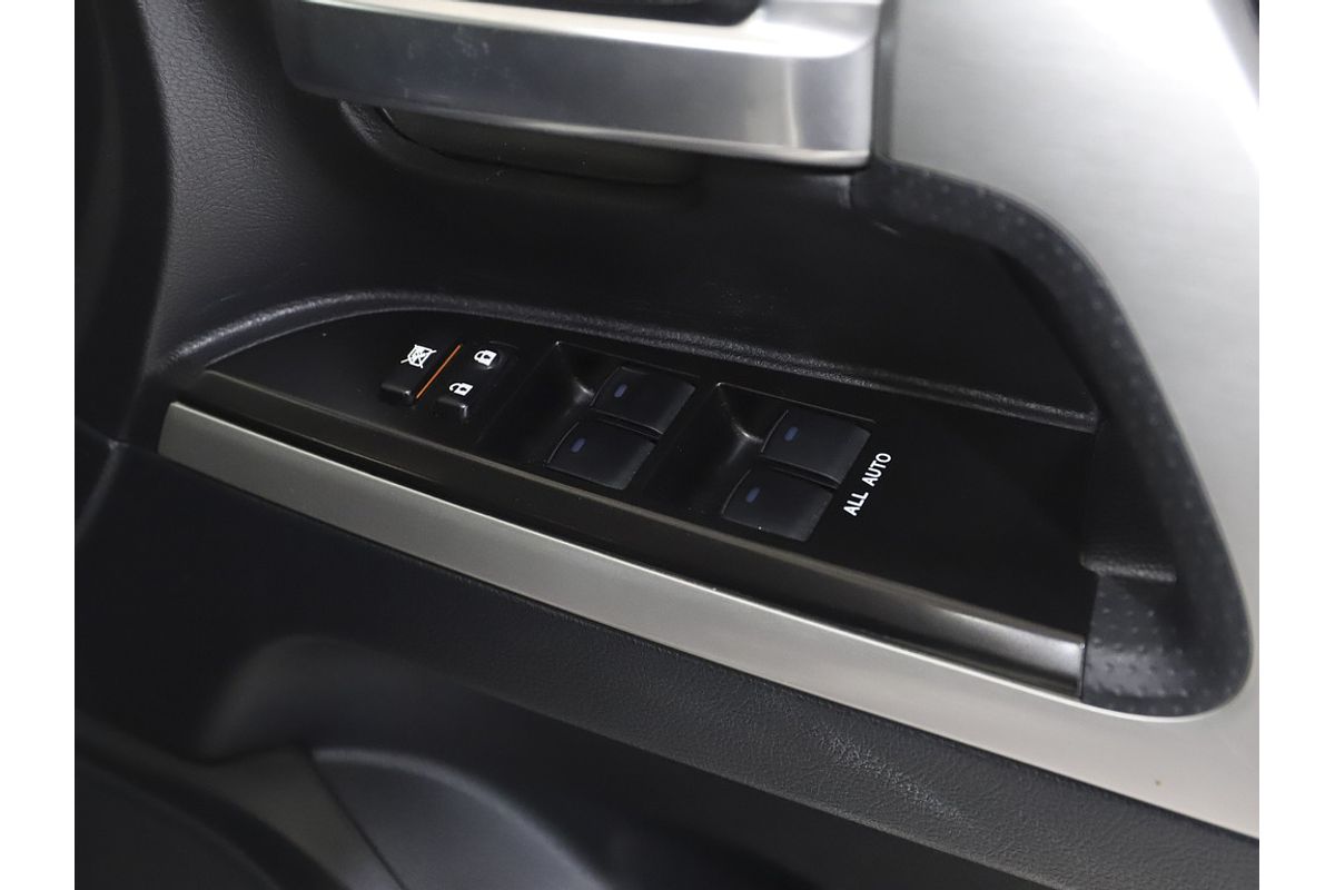 2020 Toyota Landcruiser VX VDJ200R