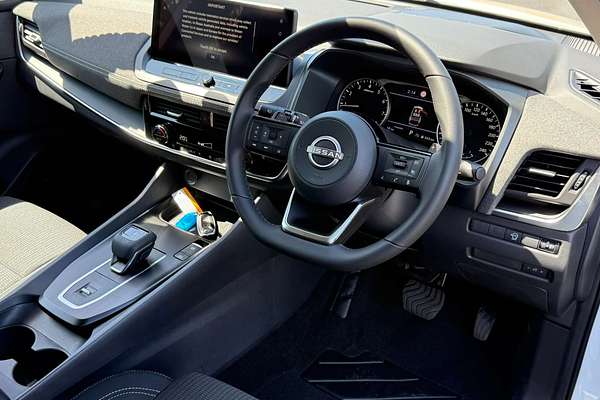 2025 Nissan QASHQAI ST J12