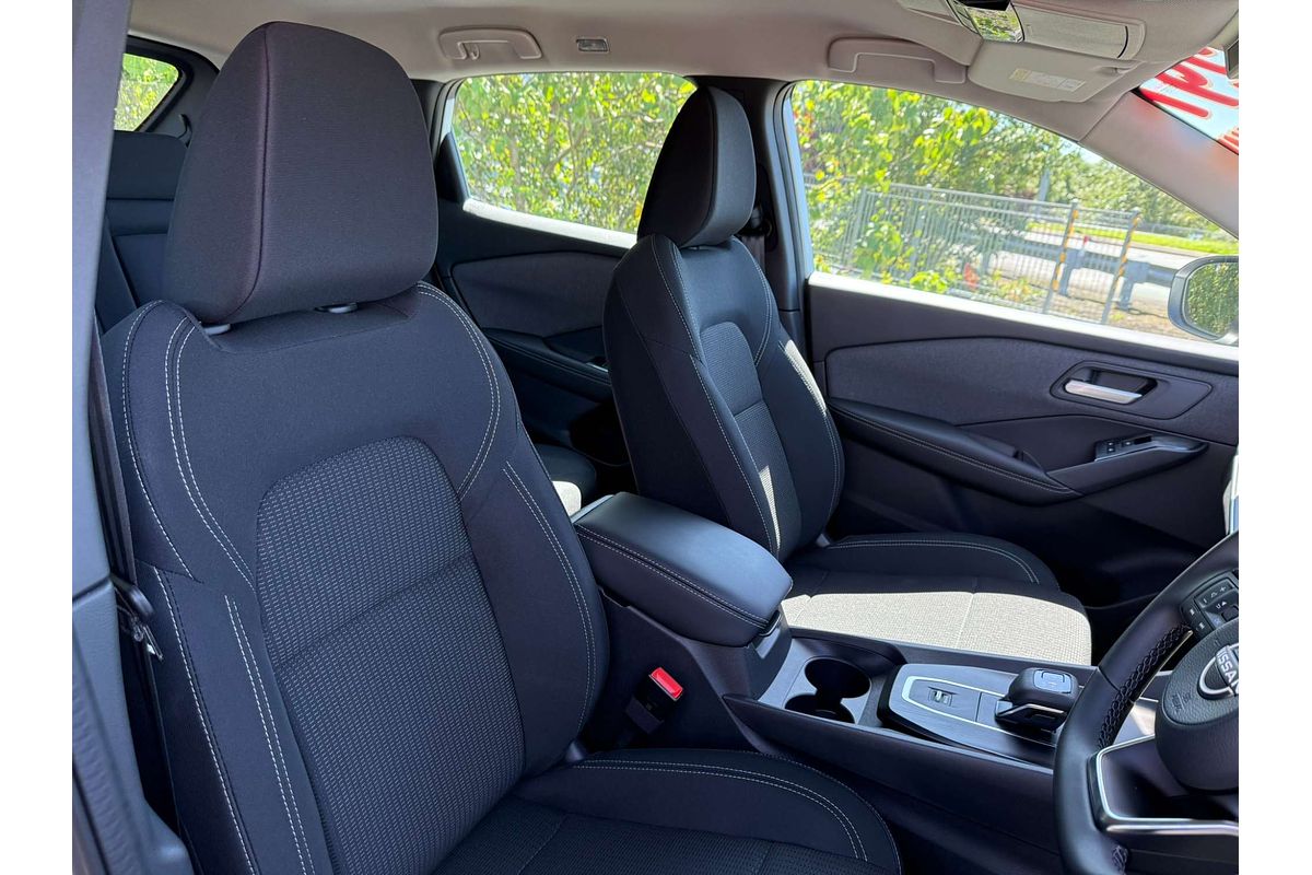 2025 Nissan QASHQAI ST J12