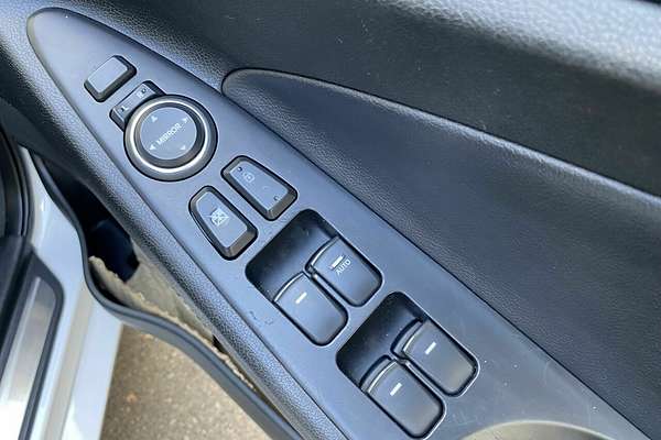 2011 Hyundai i45 Active YF