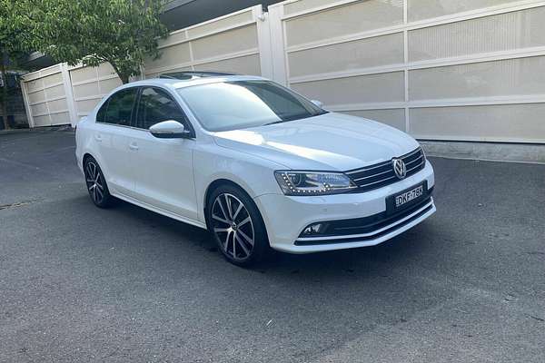 2016 Volkswagen Jetta 155TSI Highline Sport 1B