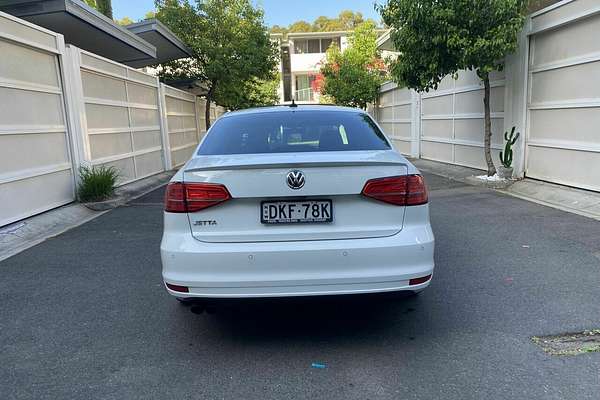 2016 Volkswagen Jetta 155TSI Highline Sport 1B