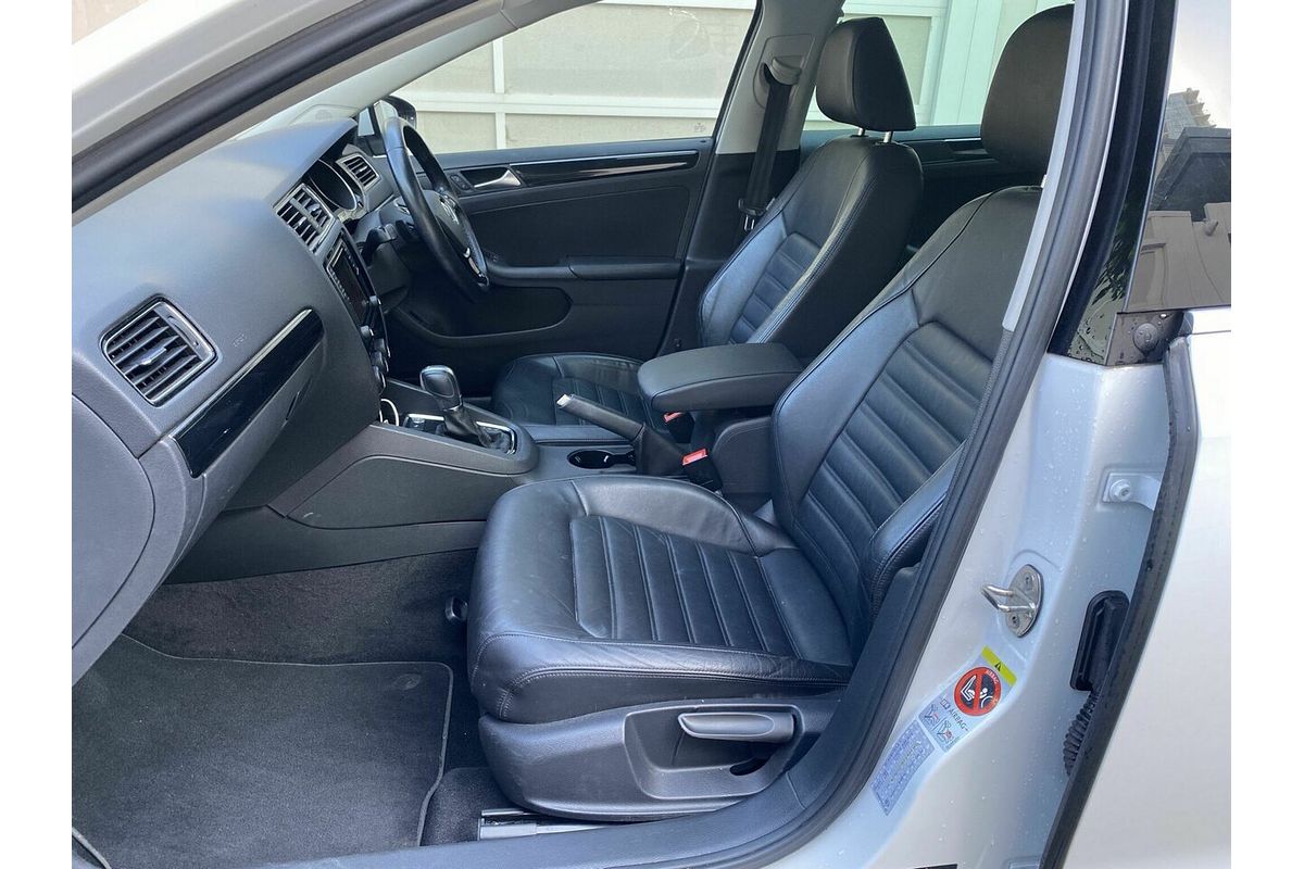 2016 Volkswagen Jetta 155TSI Highline Sport 1B