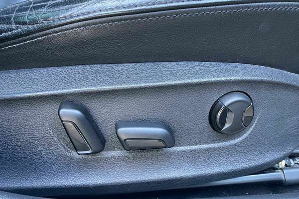 2016 Volkswagen Jetta 155TSI Highline Sport 1B