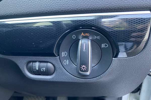 2016 Volkswagen Jetta 155TSI Highline Sport 1B