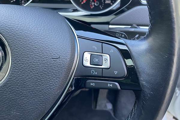 2016 Volkswagen Jetta 155TSI Highline Sport 1B