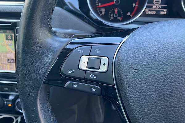 2016 Volkswagen Jetta 155TSI Highline Sport 1B