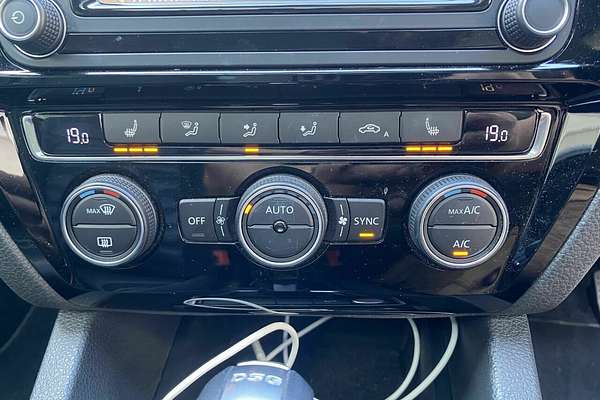 2016 Volkswagen Jetta 155TSI Highline Sport 1B