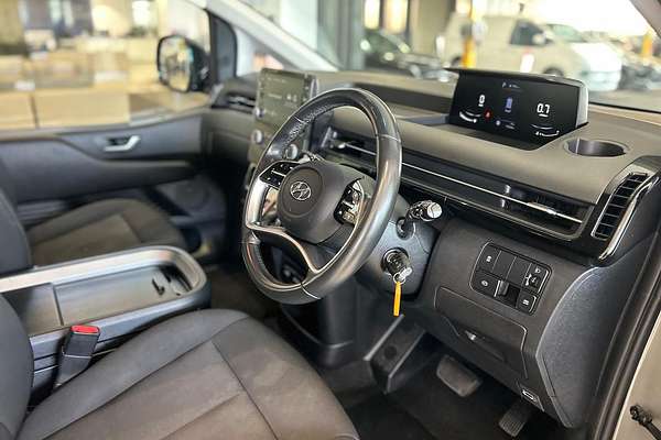 2022 Hyundai STARIA US4.V1