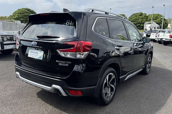 2024 Subaru Forester Hybrid S S5
