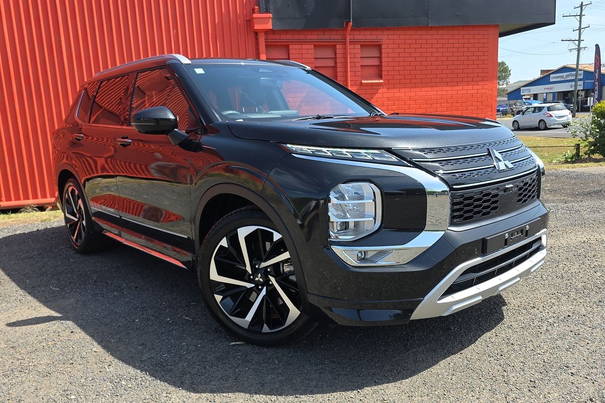 2023 Mitsubishi Outlander Exceed Tourer ZM